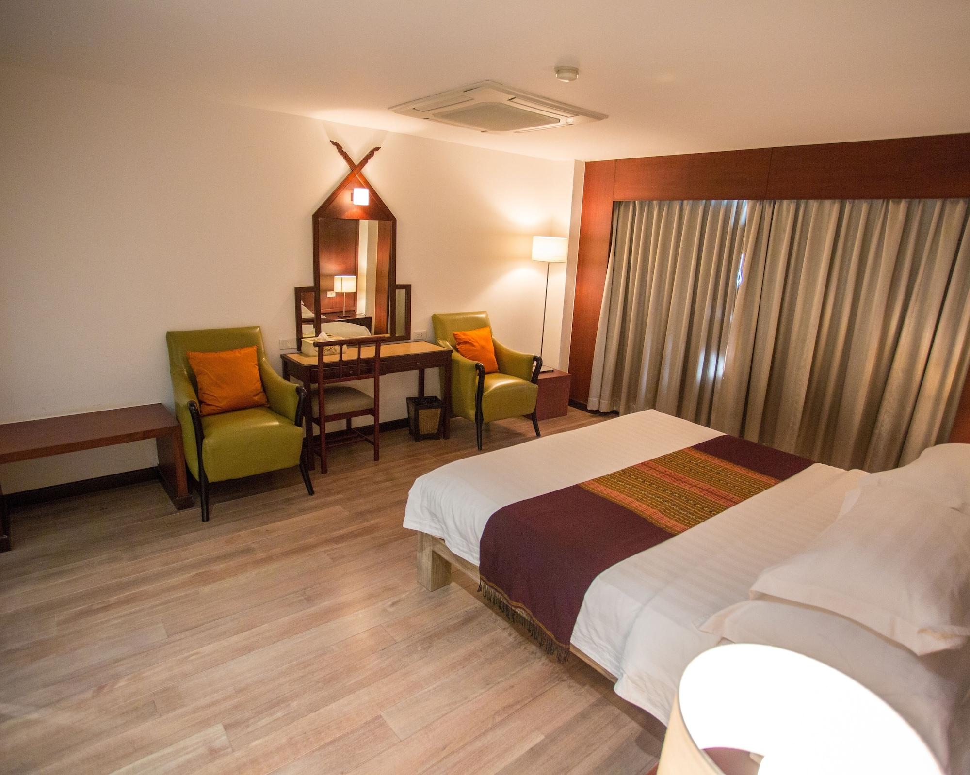 Seeharaj Hotel Uttaradit Exterior foto